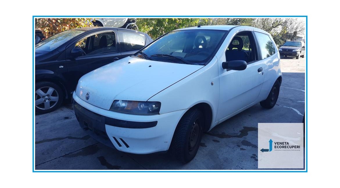 FIAT PUNTO 1N/1P del 2002 parti usate e ricambi - Tipo Motore 188A4000