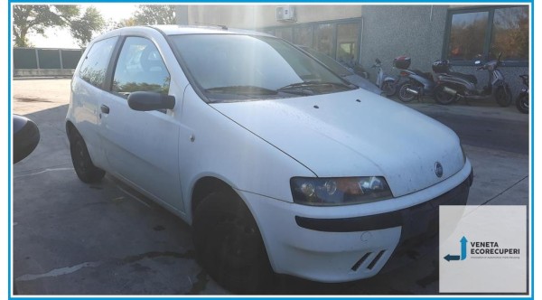 FIAT PUNTO 1N/1P del 2002 parti usate e ricambi - Tipo Motore 188A4000