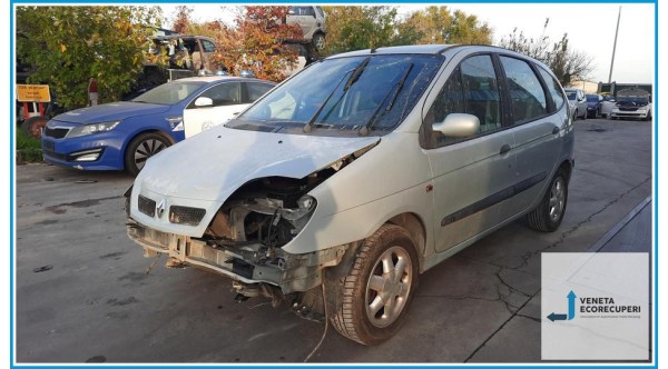 RENAULT SCENIC  del 2000 parti usate e ricambi - Tipo Motore K4MA7