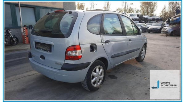 RENAULT SCENIC  del 2000 parti usate e ricambi - Tipo Motore K4MA7