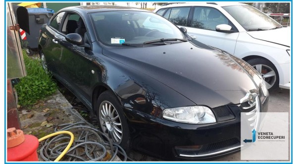 ALFA ROMEO GT X2 del 2007 parti usate e ricambi - Tipo Motore AR32205