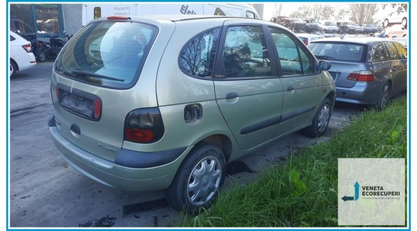 RENAULT MEGANE 1a Serie  del 1999 parti usate e ricambi - Tipo Motore K7MA7