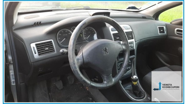 PEUGEOT 307  del 2003 parti usate e ricambi - Tipo Motore NFU