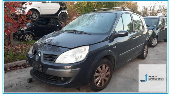 RENAULT SCENIC 2a Serie  del 2006 parti usate e ricambi - Tipo Motore K9KP7