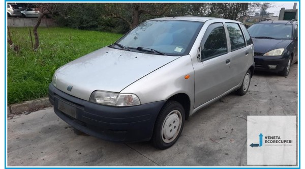 FIAT PUNTO 1a Serie  del 1996 parti usate e ricambi - Tipo Motore 176B2000