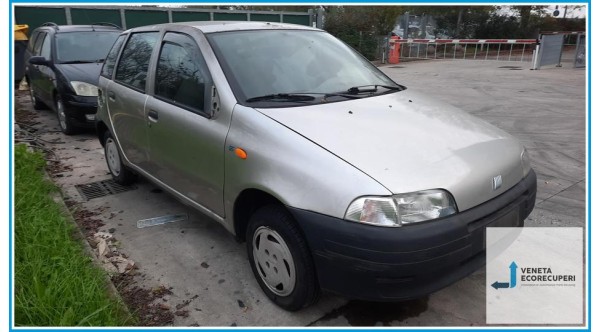 FIAT PUNTO 1a Serie  del 1996 parti usate e ricambi - Tipo Motore 176B2000