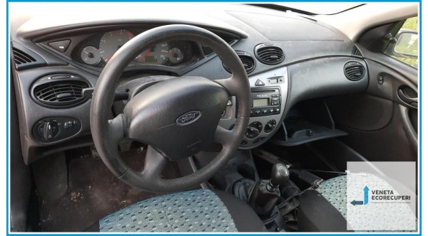 FORD FOCUS CAK del 2004 parti usate e ricambi - Tipo Motore FFDA