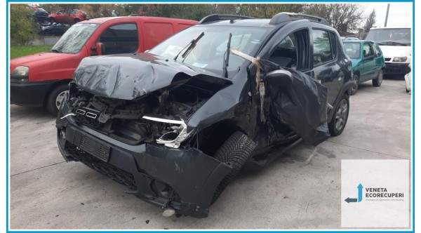 DACIA SANDERO 2a Serie  del 2017 parti usate e ricambi - Tipo Motore H4BB4
