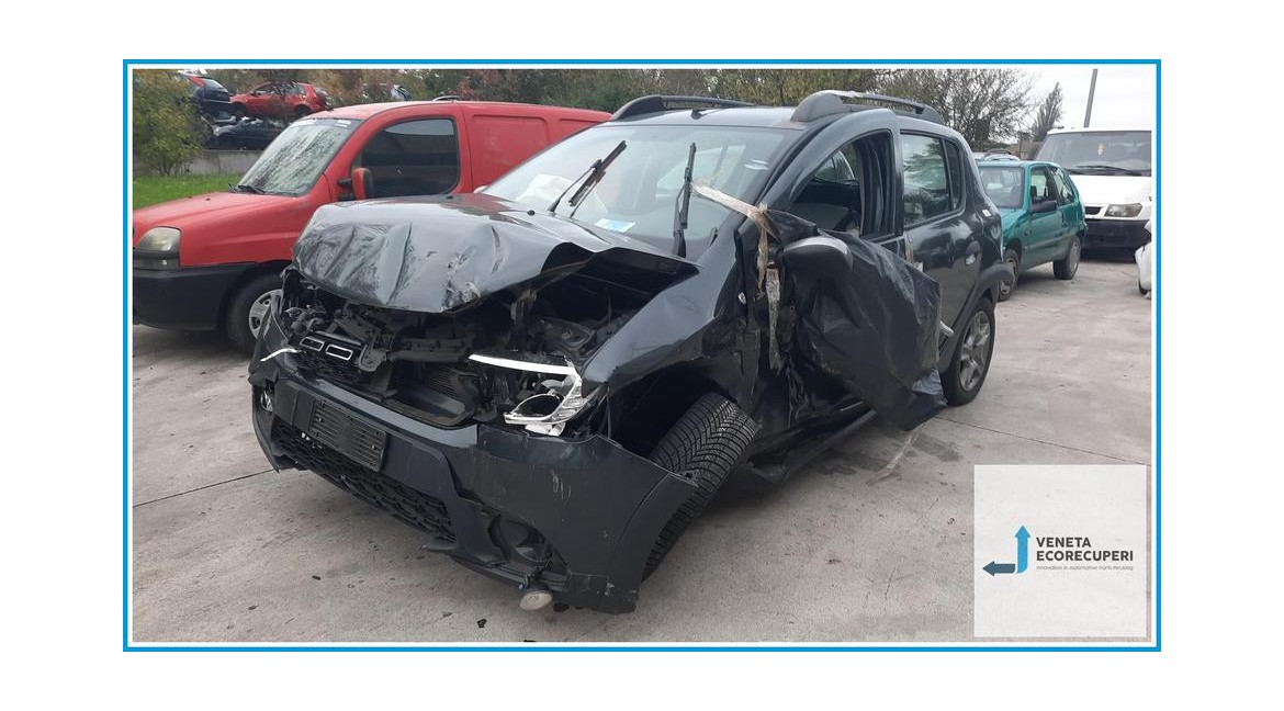 DACIA SANDERO 2a Serie  del 2017 parti usate e ricambi - Tipo Motore H4BB4