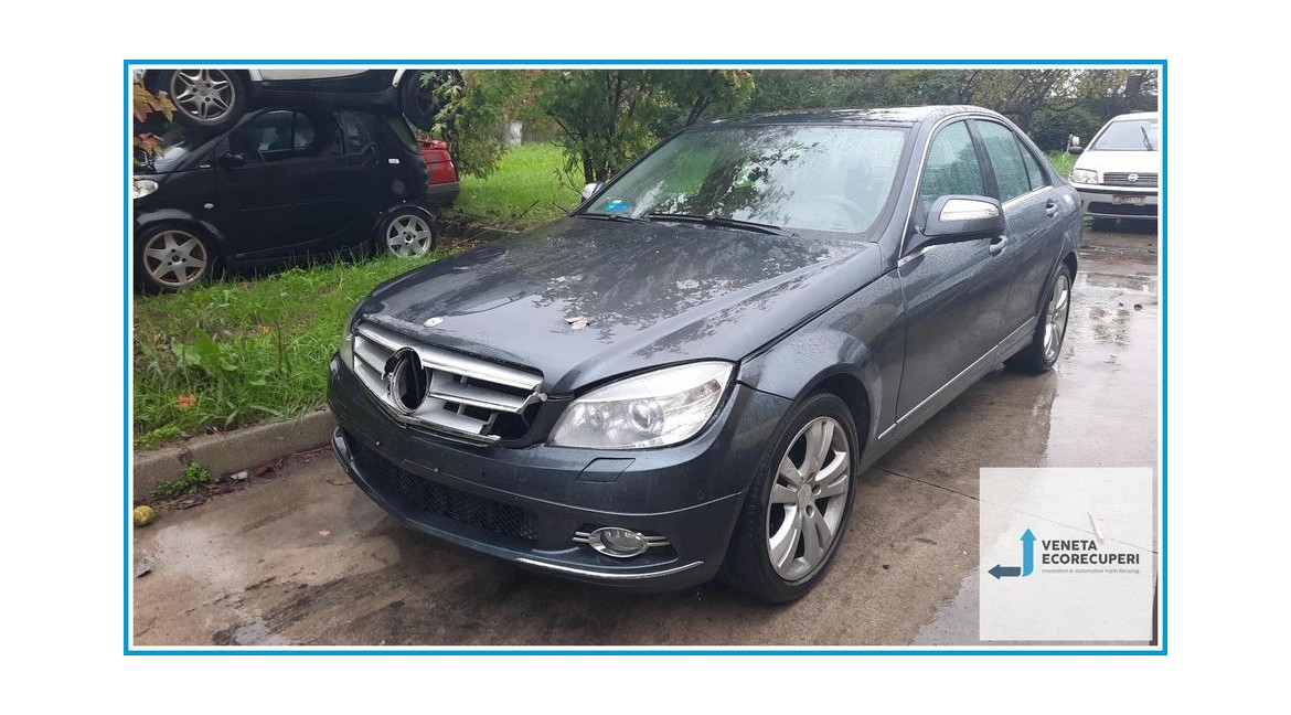 MERCEDES-BENZ Classe C W/S204 del 2008 parti usate e ricambi - Tipo Motore 271952