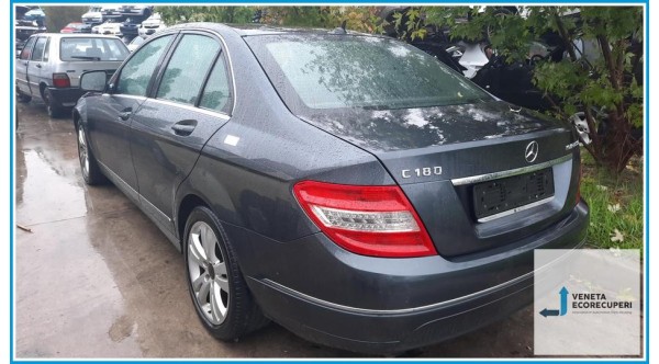 MERCEDES-BENZ Classe C W/S204 del 2008 parti usate e ricambi - Tipo Motore 271952