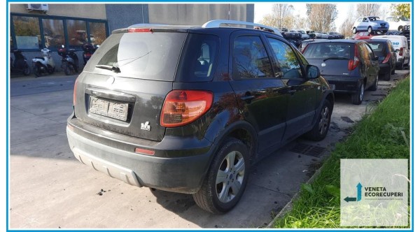 FIAT SEDICI 3B del 2007 parti usate e ricambi - Tipo Motore M16A