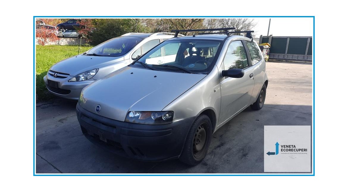 FIAT PUNTO 1N/1P del 2000 parti usate e ricambi - Tipo Motore 188A4000