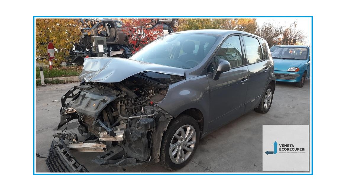 RENAULT SCENIC 3a Serie  del 2010 parti usate e ricambi - Tipo Motore K4MR8