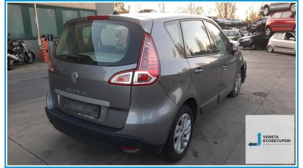 RENAULT SCENIC 3a Serie  del 2010 parti usate e ricambi - Tipo Motore K4MR8