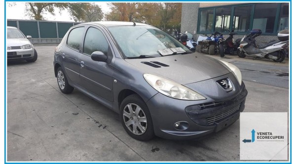 PEUGEOT 206 Plus  del 2010 parti usate e ricambi - Tipo Motore 8HZ