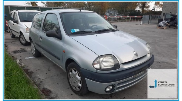 RENAULT CLIO 2a Serie  del 1999 parti usate e ricambi - Tipo Motore D7FD7