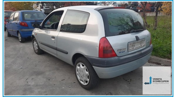 RENAULT CLIO 2a Serie  del 1999 parti usate e ricambi - Tipo Motore D7FD7