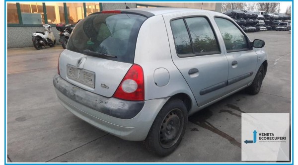 RENAULT CLIO 2a Serie  del 2004 parti usate e ricambi - Tipo Motore K9KA7