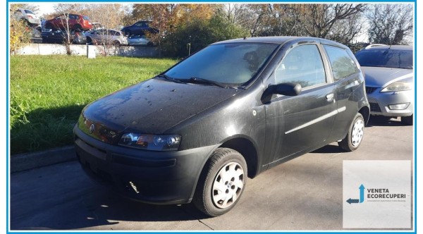 FIAT PUNTO 1N/1P del 2000 parti usate e ricambi - Tipo Motore 188A4000
