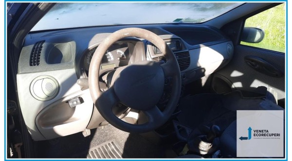 FIAT PUNTO 1N/1P del 2000 parti usate e ricambi - Tipo Motore 188A4000
