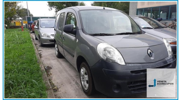 RENAULT KANGOO FURGONE  del 2013 parti usate e ricambi - Tipo Motore K9KE8