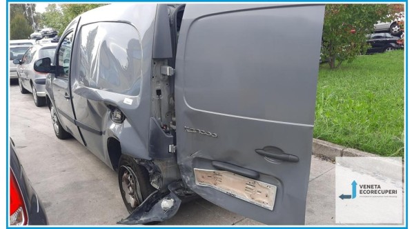 RENAULT KANGOO FURGONE  del 2013 parti usate e ricambi - Tipo Motore K9KE8