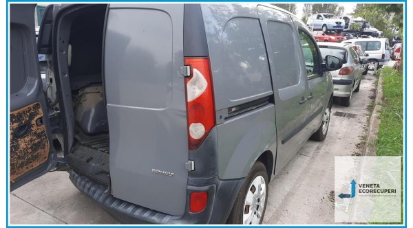 RENAULT KANGOO FURGONE  del 2013 parti usate e ricambi - Tipo Motore K9KE8