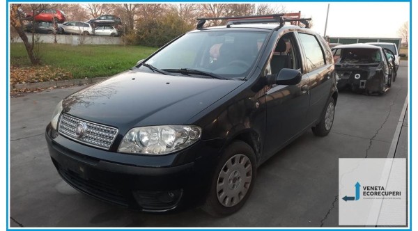 FIAT PUNTO CLASSIC 2U del 2010 parti usate e ricambi - Tipo Motore 188A9000