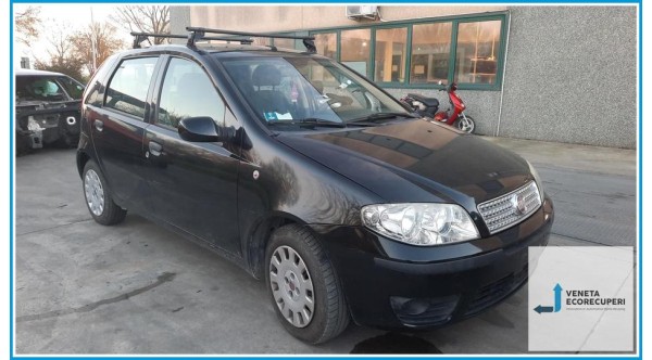 FIAT PUNTO CLASSIC 2U del 2010 parti usate e ricambi - Tipo Motore 188A9000