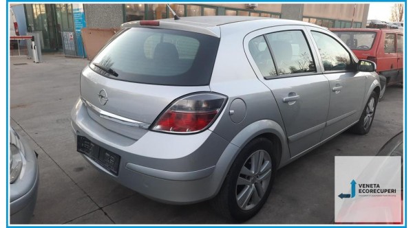 OPEL ASTRA A04 del 2007 parti usate e ricambi - Tipo Motore Z16XER