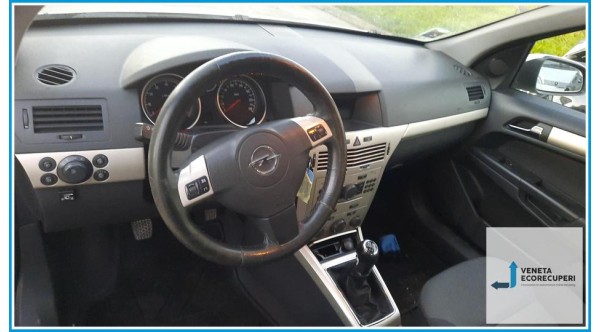 OPEL ASTRA A04 del 2007 parti usate e ricambi - Tipo Motore Z16XER