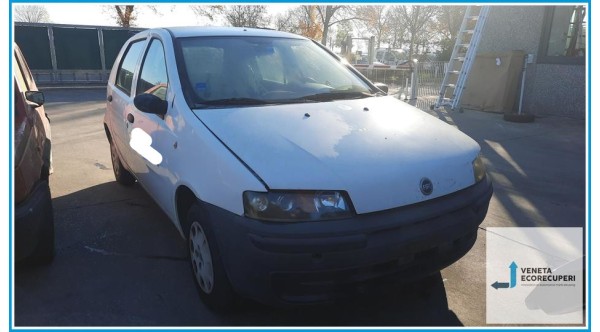 FIAT PUNTO 1N/1P del 2001 parti usate e ricambi - Tipo Motore 188A4000