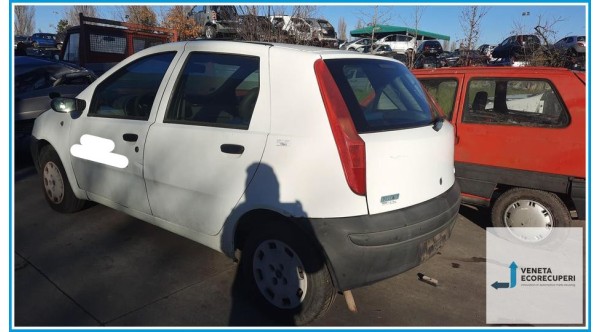 FIAT PUNTO 1N/1P del 2001 parti usate e ricambi - Tipo Motore 188A4000