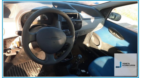 FIAT PUNTO 1N/1P del 2001 parti usate e ricambi - Tipo Motore 188A4000