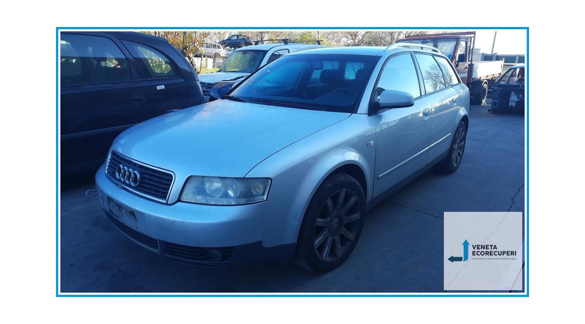 AUDI A4 8E del 2002 parti usate e ricambi - Tipo Motore AKE