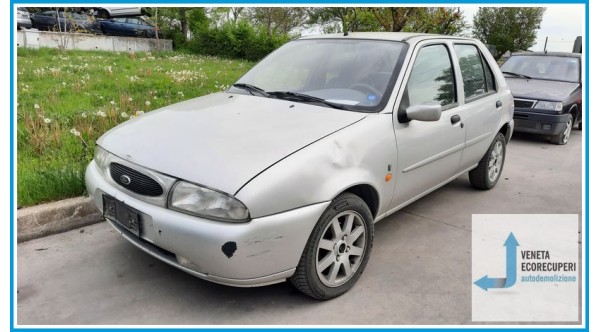 FORD FIESTA DX del 1998 parti usate e ricambi