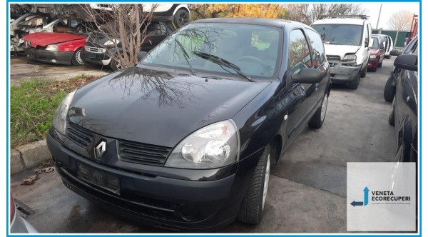 RENAULT CLIO 2a Serie  del 2006 parti usate e ricambi - Tipo Motore D7FG7