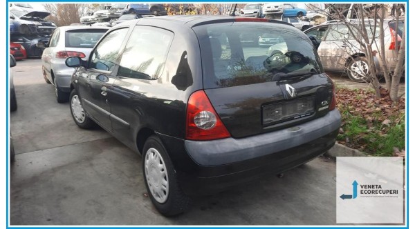 RENAULT CLIO 2a Serie  del 2006 parti usate e ricambi - Tipo Motore D7FG7