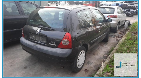 RENAULT CLIO 2a Serie  del 2006 parti usate e ricambi - Tipo Motore D7FG7