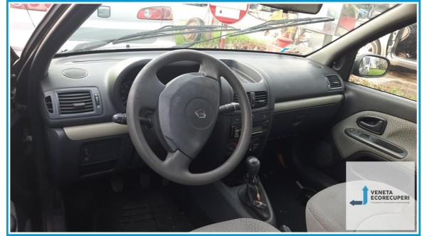 RENAULT CLIO 2a Serie  del 2006 parti usate e ricambi - Tipo Motore D7FG7