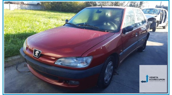 PEUGEOT 306  del 1997 parti usate e ricambi - Tipo Motore KFX