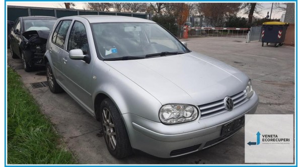 VOLKSWAGEN GOLF 1J del 2001 parti usate e ricambi - Tipo Motore AZD
