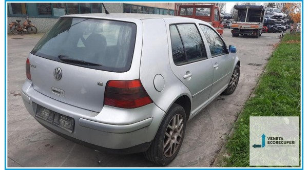 VOLKSWAGEN GOLF 1J del 2001 parti usate e ricambi - Tipo Motore AZD