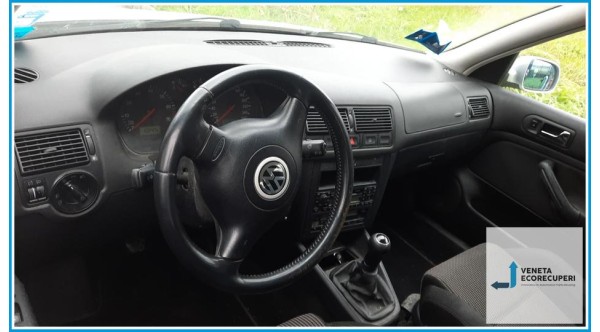 VOLKSWAGEN GOLF 1J del 2001 parti usate e ricambi - Tipo Motore AZD