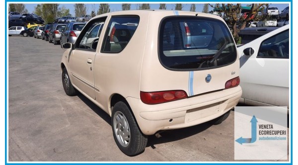 FIAT 600  del 2005 parti usate e ricambi