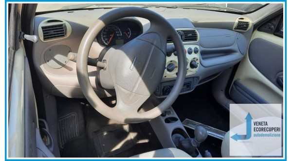 FIAT 600  del 2005 parti usate e ricambi