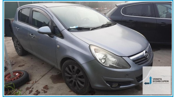 OPEL CORSA S07 del 2010 parti usate e ricambi - Tipo Motore Z12XEP
