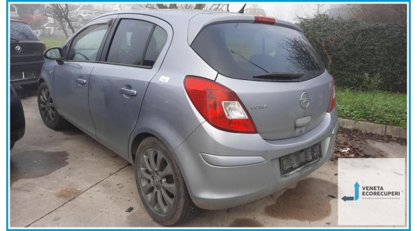 OPEL CORSA S07 del 2010 parti usate e ricambi - Tipo Motore Z12XEP