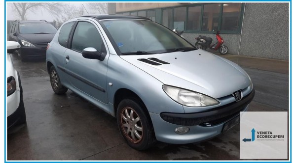 PEUGEOT 206  del 2000 parti usate e ricambi - Tipo Motore KFW